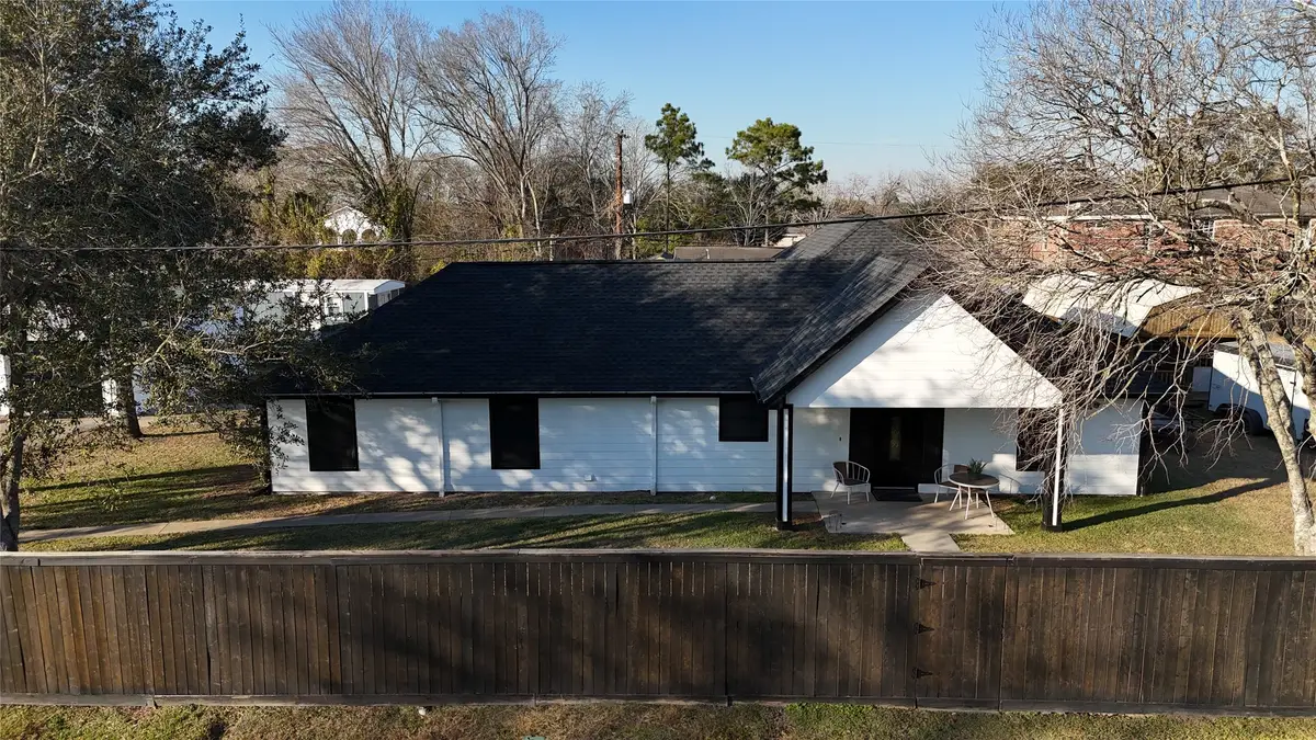 125 Broadmore Drive, Fresno, TX 77545 - Image #1