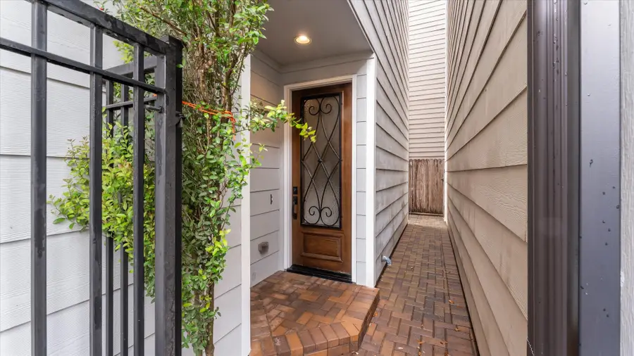 922 W 20th Street #A, Houston, TX 77008 - #2