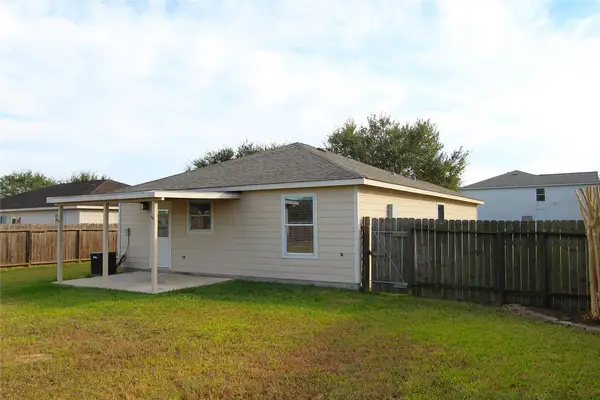 6807 Rambling Brook Lane, Richmond, TX 77469