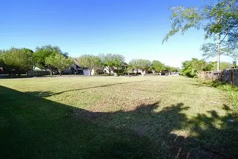 8802 Shiloh Avenue, Texas City, TX 77591 - Image #2