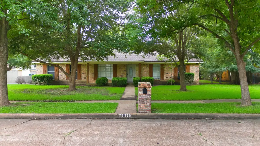 5911 Dawnridge Drive, Houston, TX 77035 - #3