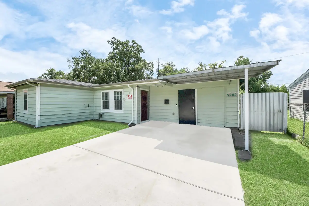 5202 Pensdale Street, Houston, TX 77033 - Image #1