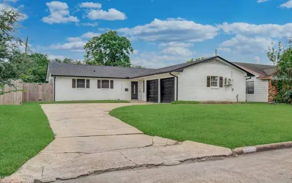 4123 Wuthering Heights Drive, Houston, TX 77045