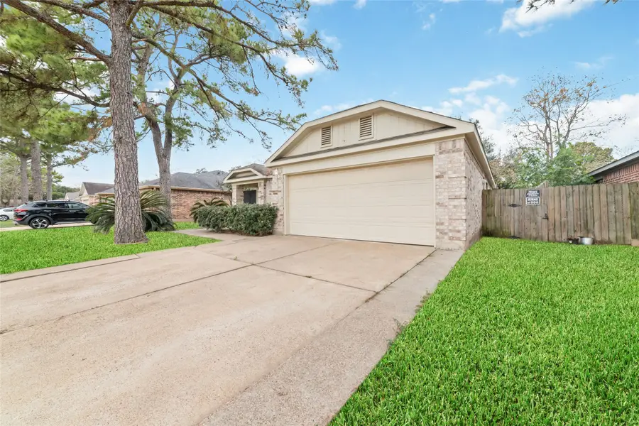 17902 Autumn Hills Drive, Houston, TX 77084 - Image #2