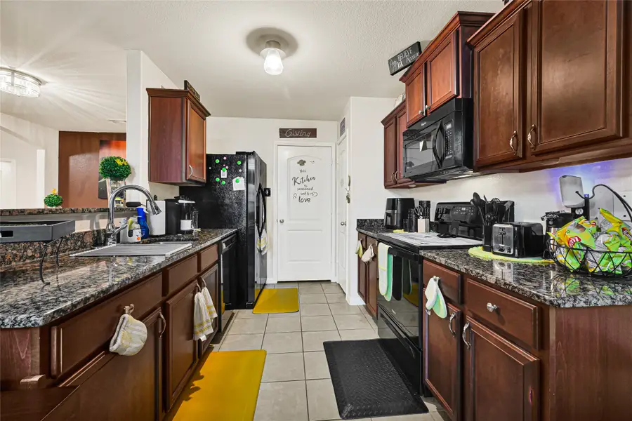 20451 Moon Walk Drive, Humble, TX 77338 - Image #3