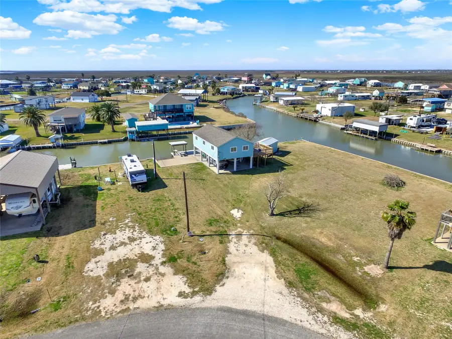 982 County Road 204, Sargent, TX 77414 - #2