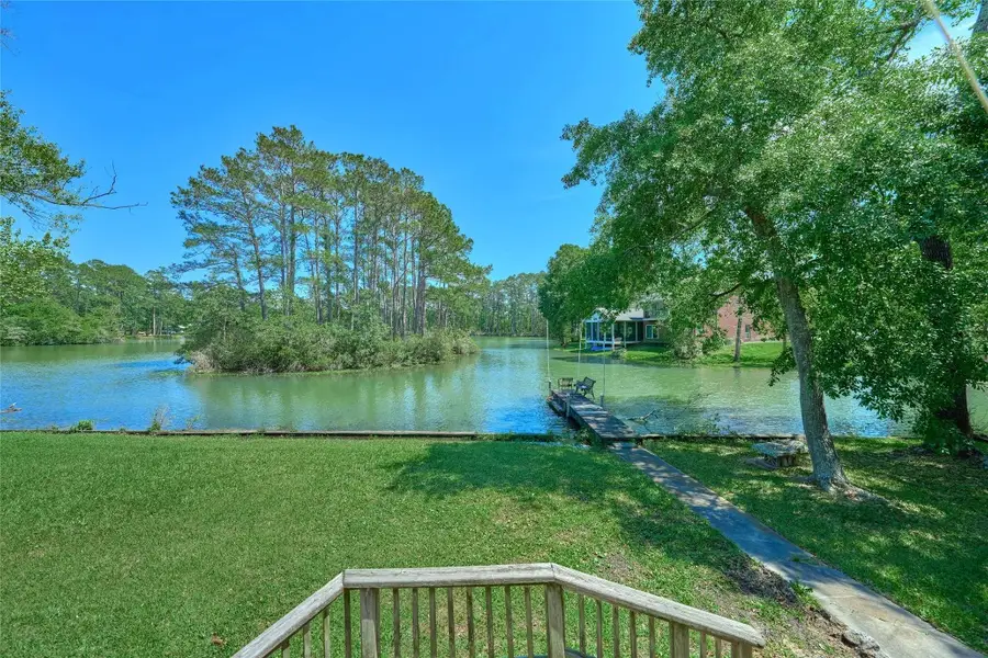 8805 Lakeshore Drive, Montgomery, TX 77316 - #2