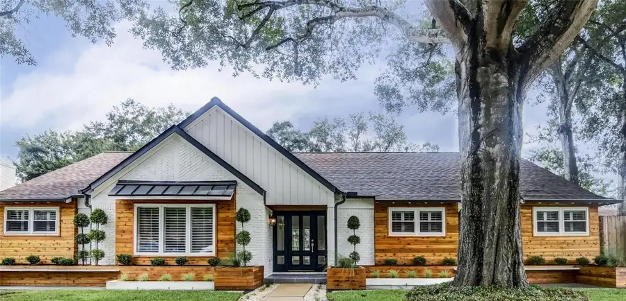 10710 Russett Drive, Houston, TX 77042 - Image #2