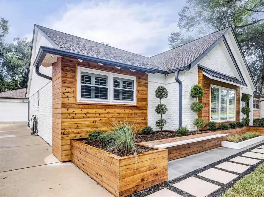 10710 Russett Drive, Houston, TX 77042 - Image #3