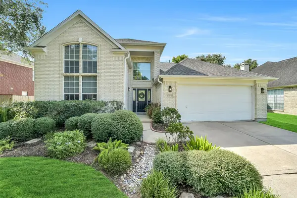 6702 Springcrest Drive, Sugar Land, TX 77479