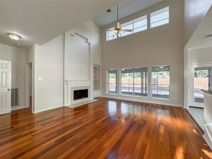 2210 Crossbrook Court, League City, TX 77573 - Image #3