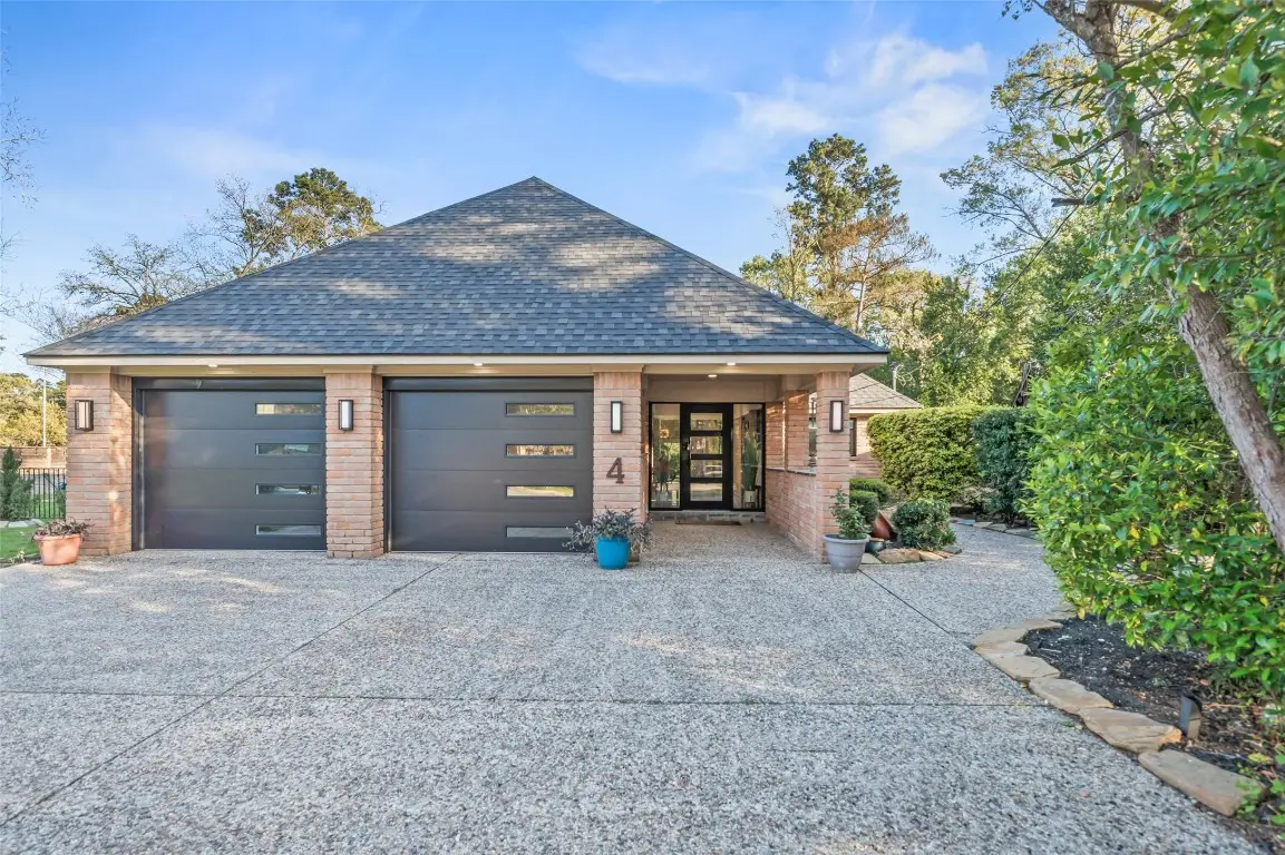4 Thunderbird Drive, Conroe, TX 77304 - #1