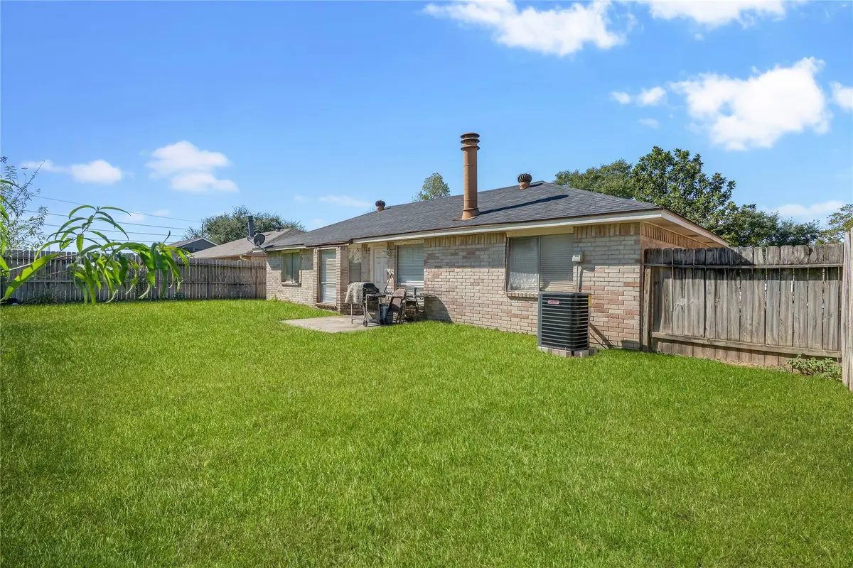518 Northlawn Drive, Houston, TX 77073 - Image #1