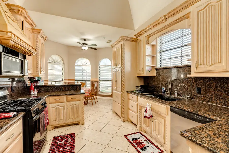 103 Wisteria Street, Richwood, TX 77531 - Image #3