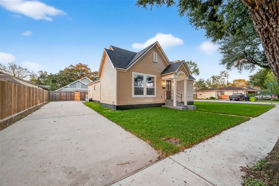 2725 Avenue F, Rosenberg, TX 77471 - Image #3
