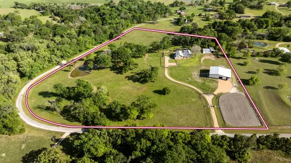 2355 Jackson League Circle, Brenham, TX 77833