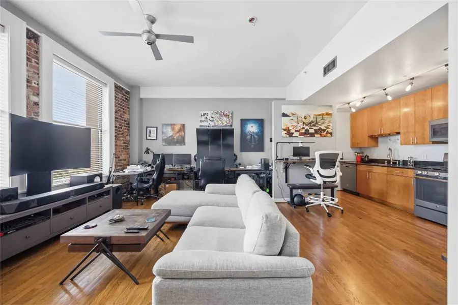 915 Franklin Street #4G, Houston, TX 77002 - #3