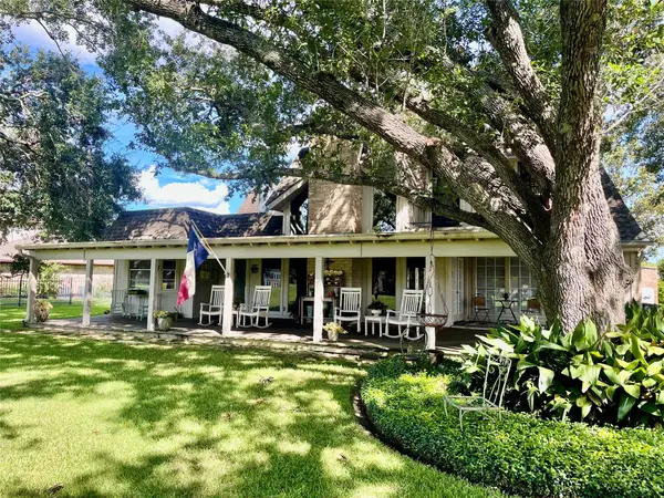 3702 Point Clear Drive, Missouri City, TX 77459