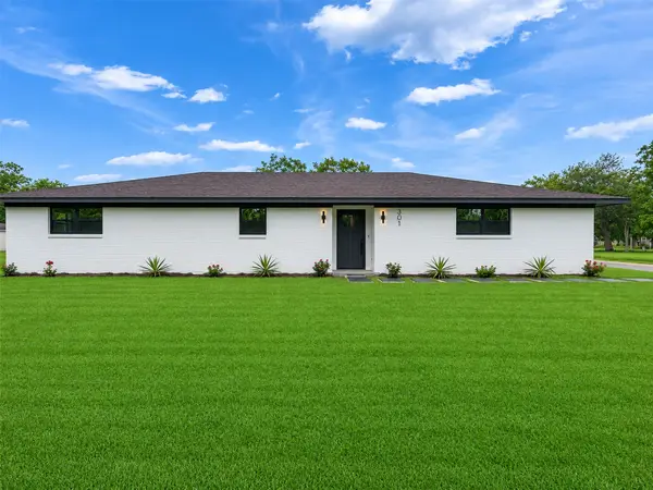 301 N Pecan Drive, Texas City, TX 77591