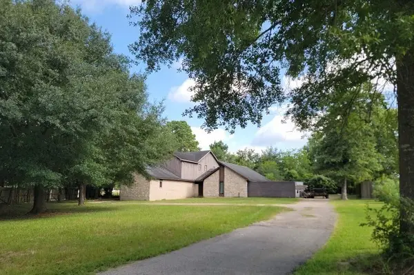 12534 Lazywood Street, Pinehurst, TX 77362