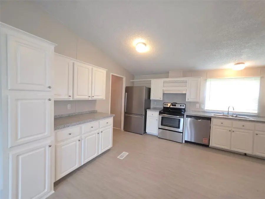 13024 Falling Oak Drive, Willis, TX 77318 - #2