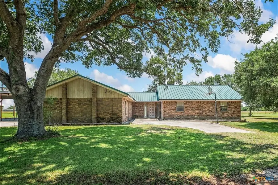 181 Pecan Drive, Port Lavaca, TX 77979 - #2
