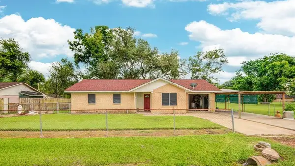 107 Langham Street, Freeport, TX 77541