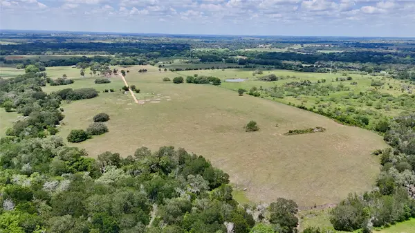 2116 Langdon Road, Weimar, TX 78962