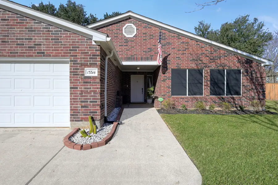 13314 Hilltop Circle, Willis, TX 77318 - Image #2