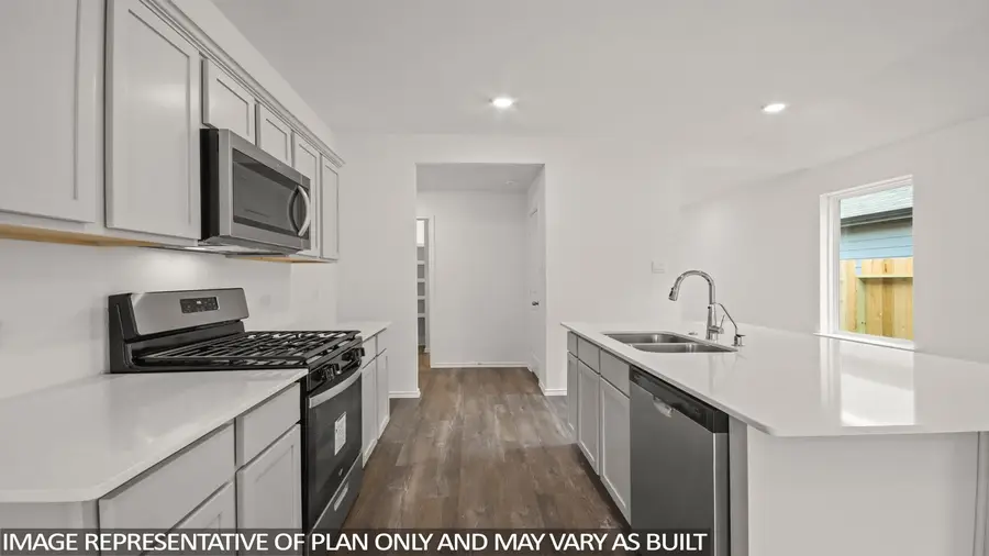 412 Pine Branch Lane, Hockley, TX 77447 - Image #2