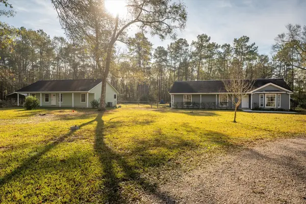 18770 Oakridge Drive, Cleveland, TX 77328