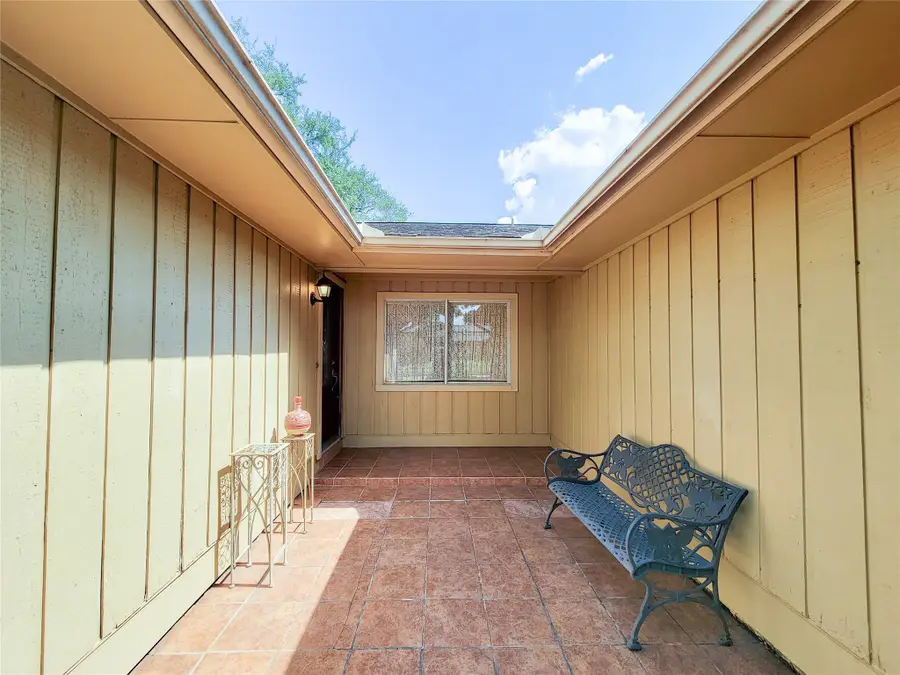 12207 Chartwell Drive, Houston, TX 77031 - Image #2