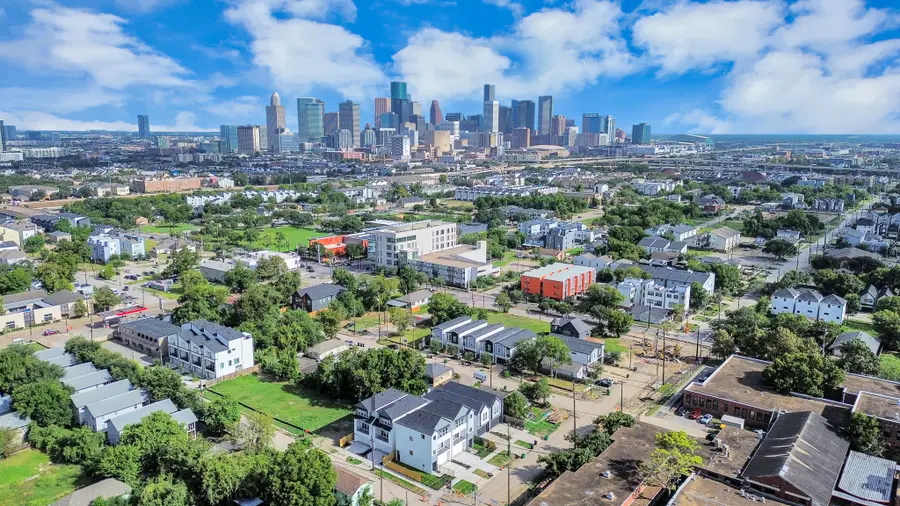 2521 Francis Street, Houston, TX 77004 - #2