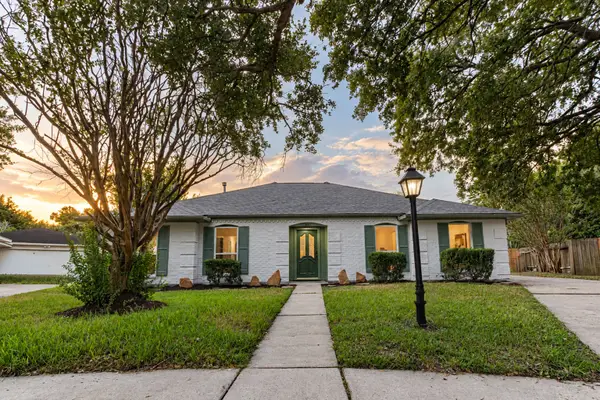 12211 Appleby Drive, Hockley, TX 77031