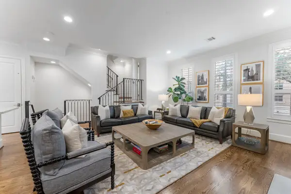 2126 Briarglen Drive, Houston, TX 77027