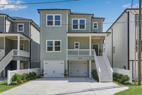 3845 Water Street, Dickinson, TX 77539