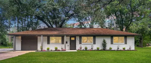 701 Cannan Drive, Angleton, TX 77515