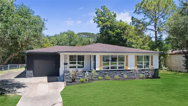 1405 W Crockett Street, La Marque, TX 77568