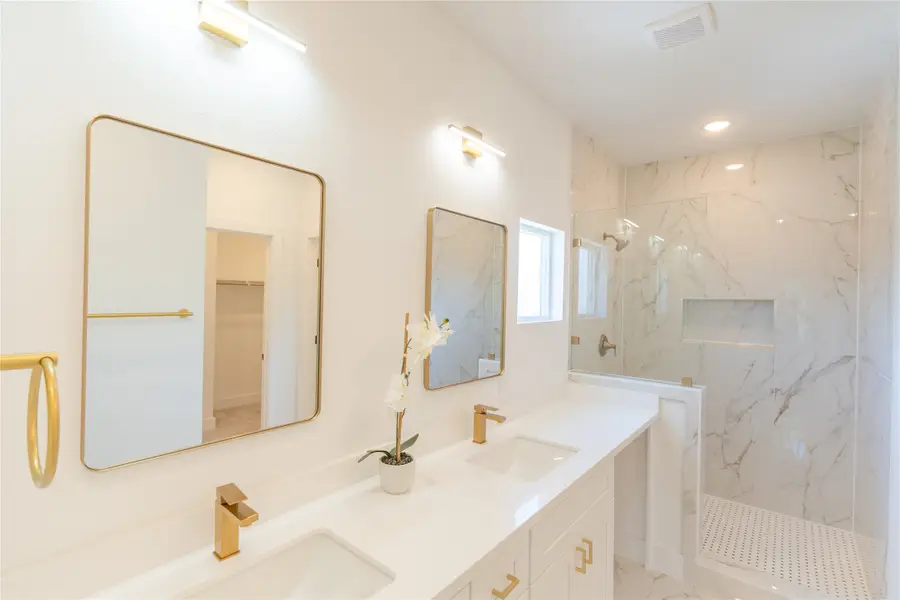6186 Eastland Street #A-B, Houston, TX 77028 - #3