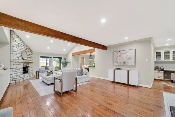 341 W Gaywood Drive, Houston, TX 77079