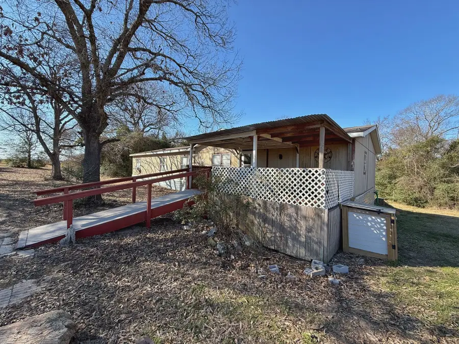 20197 I-45 Feeder Rd S, Buffalo, TX 75831 - #2