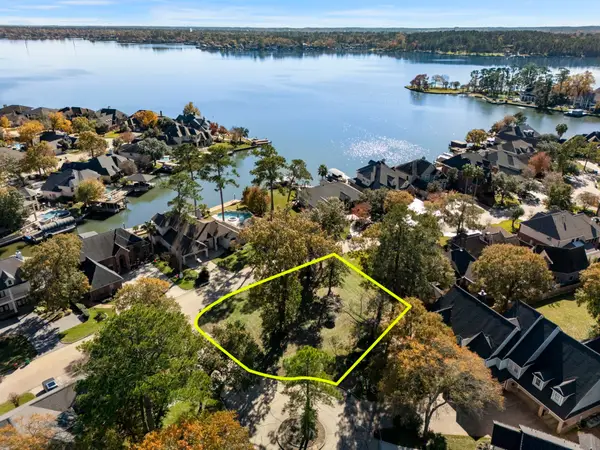 227 Wedgewood Drive, Montgomery, TX 77356