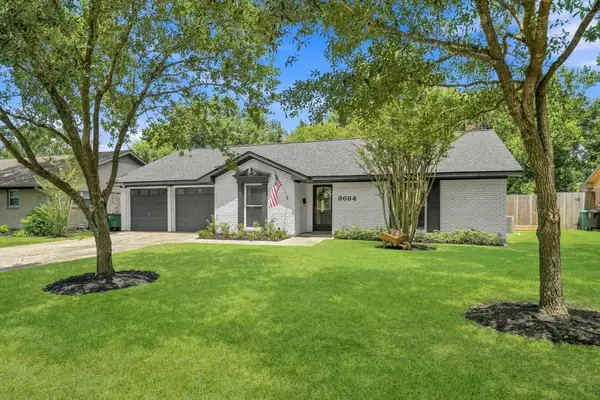 9634 Meadowglen Lane, Houston, TX 77063