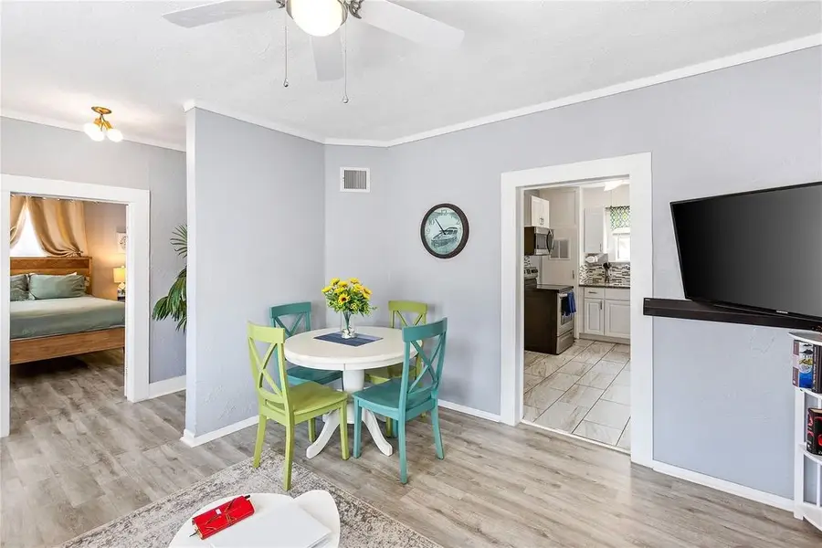811 10th Street, Galveston, TX 77550 - #3