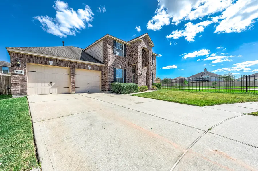 9435 Silver Beryl Lane, Rosharon, TX 77583 - Image #2
