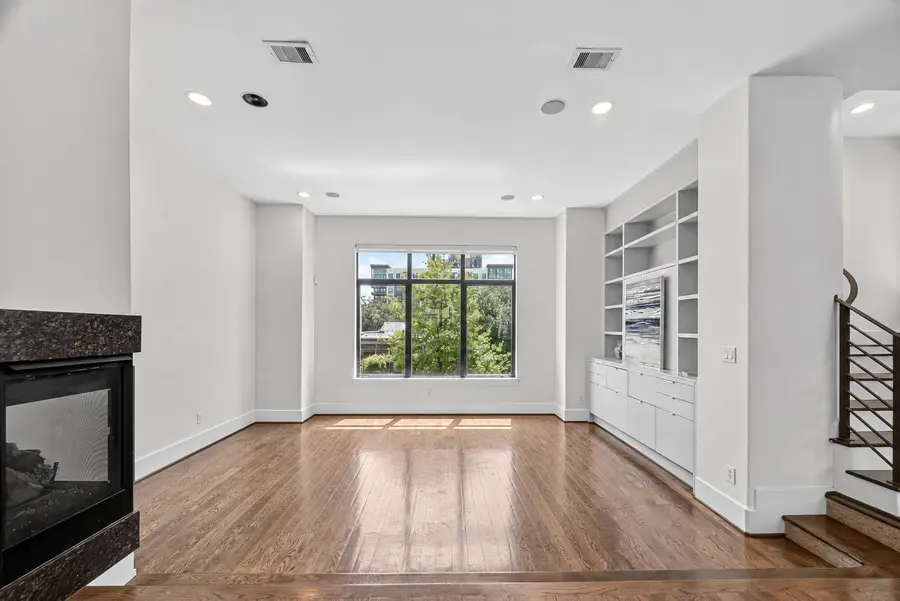1110 Autrey Street #C, Houston, TX 77006 - #3