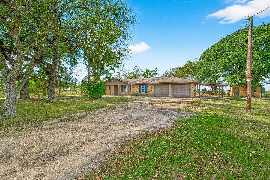 9416 County Road 273, East Bernard, TX 77435 - Image #2