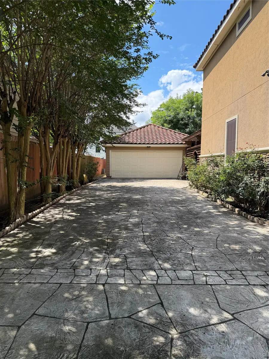 1710 Castlerock Drive, Houston, TX 77090 - #2