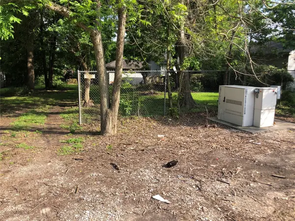 991 Reverend B J Lewis Drive, Houston, TX 77088