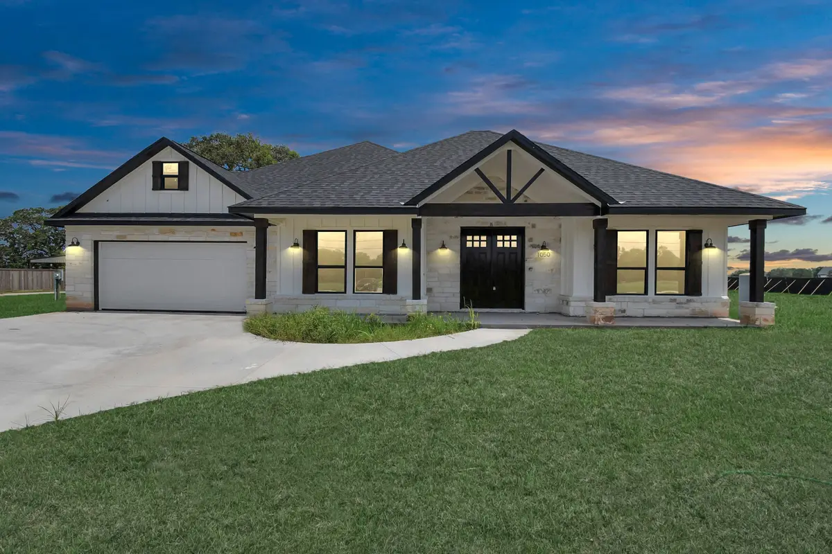 643 Lone Star Trail, Angleton, TX 77515 - #1